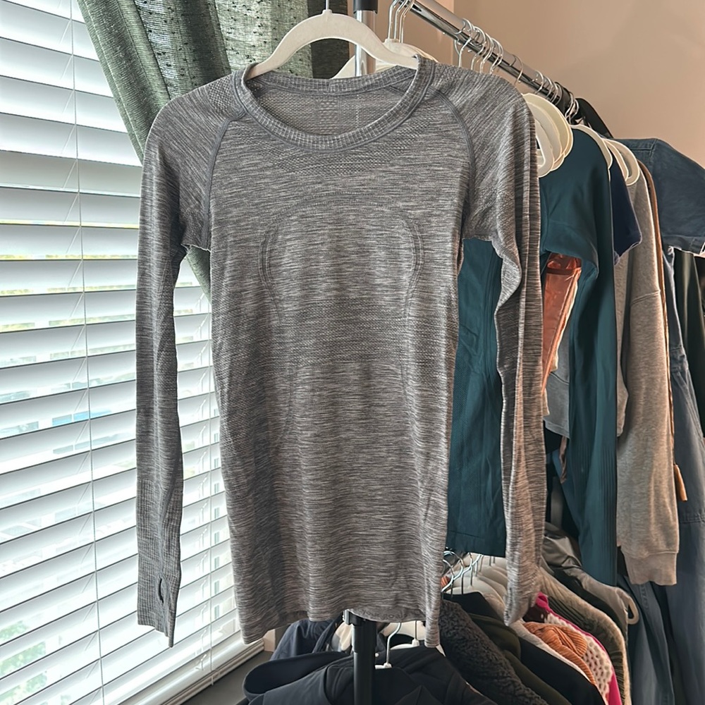 Heather Grey Lululemon Swiftly Tech Long-Sleeve Shirt